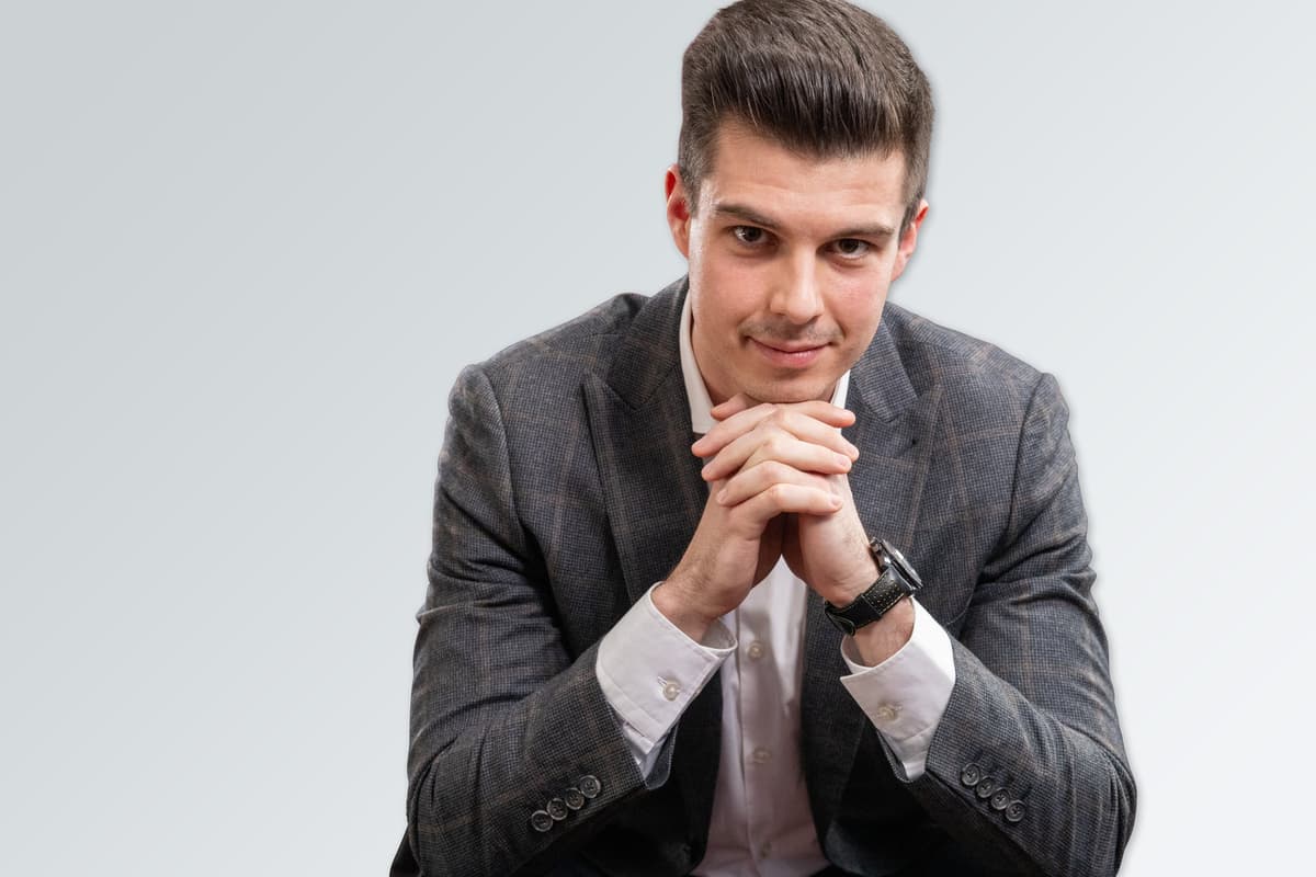Dr. Vlad Tau, medic psihiatru și psihoterapeut CBT
